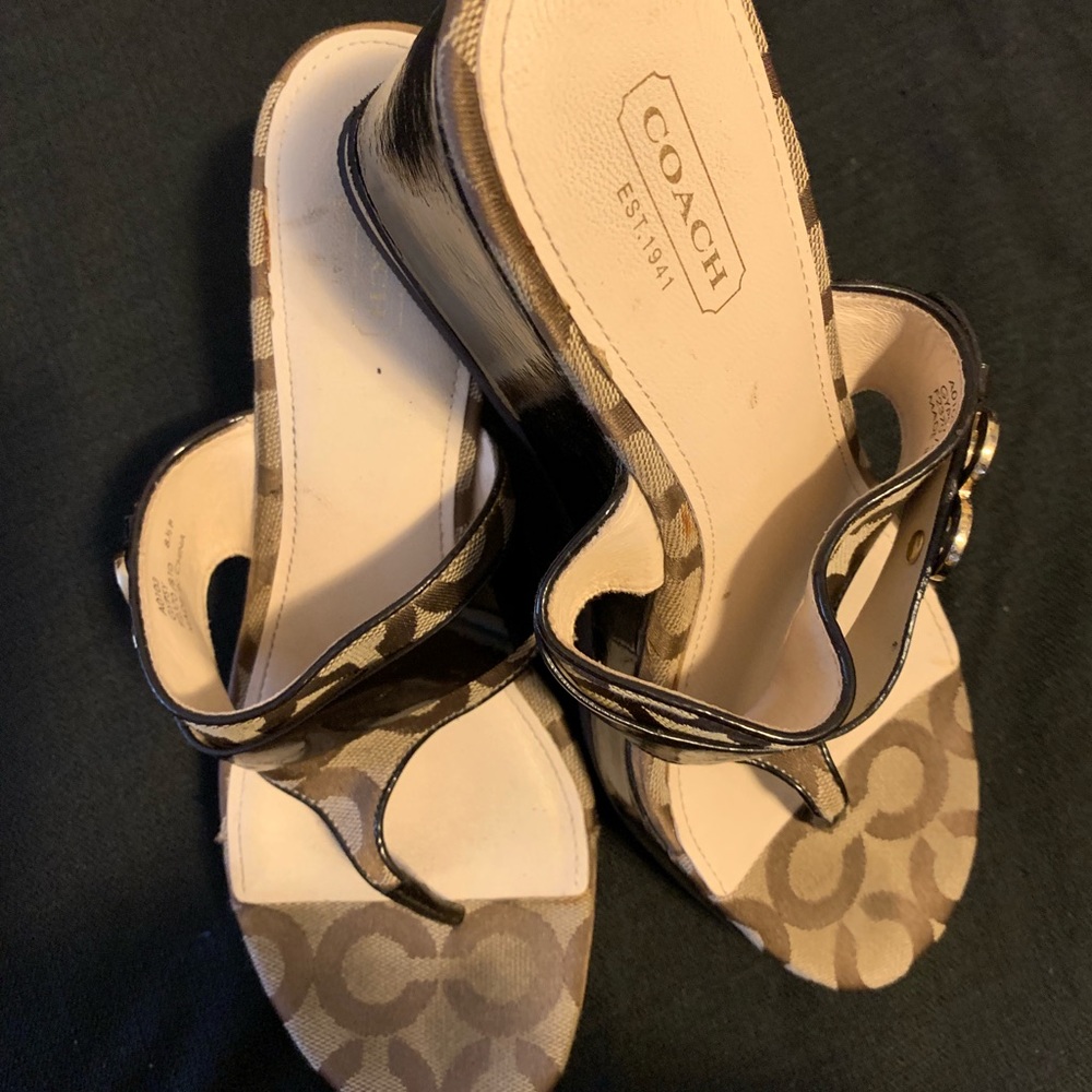 Coach signature wedge sandals sz 8 1/2